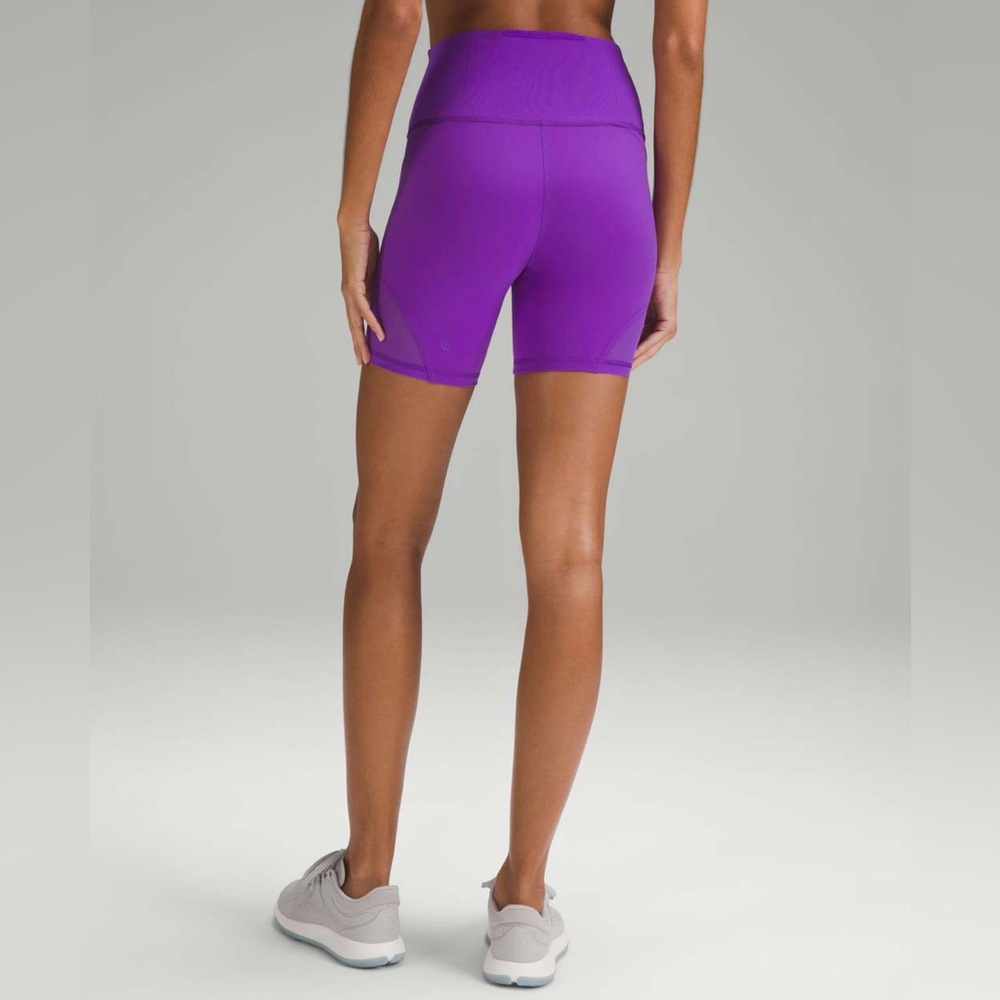 Lululemon Wunder Train Mesh Panel High-Rise Short 6" in Atomic Purple